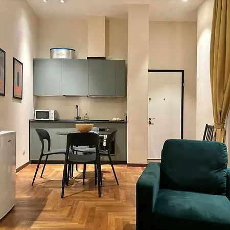 Lovely Flat Nearby Piazza Maggiore Apartment